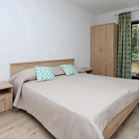 Apartman Mandre 3084b Kolan